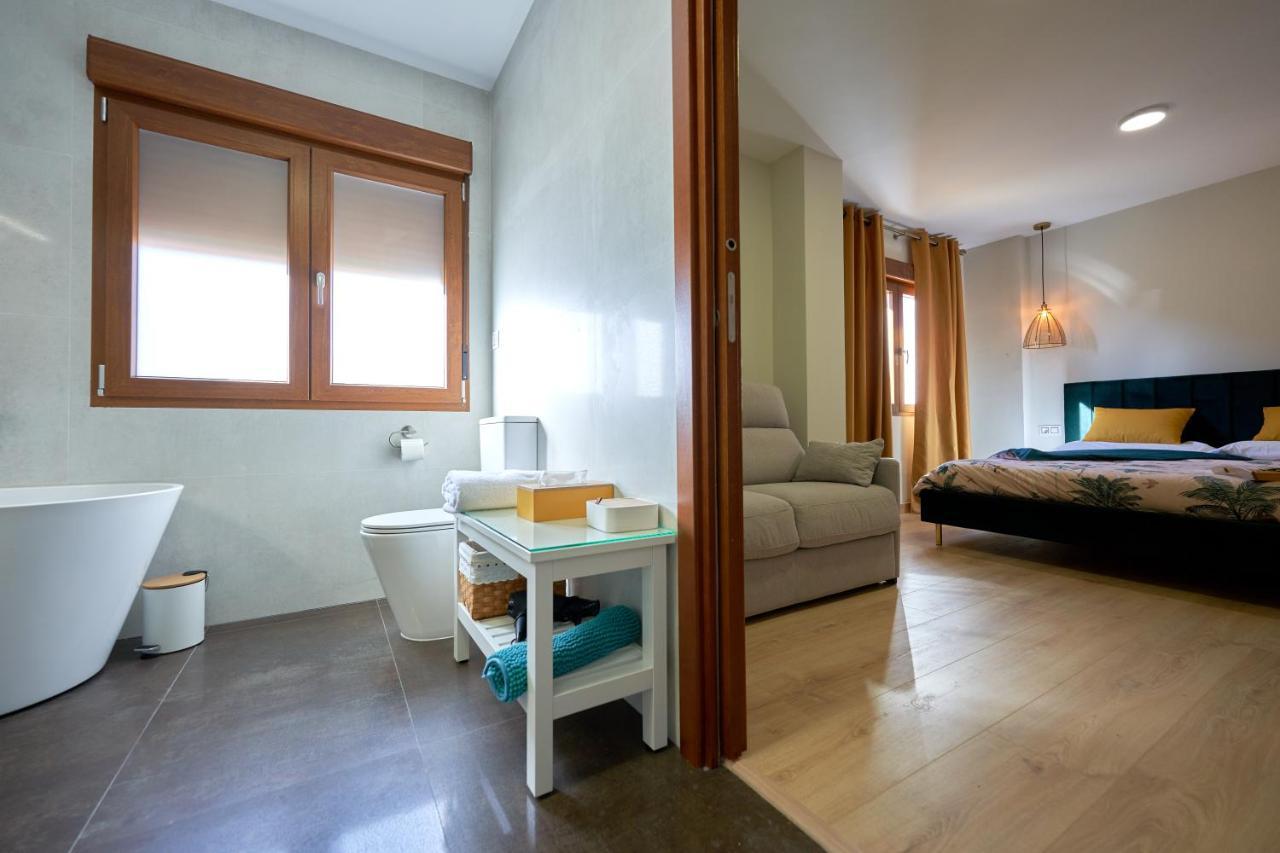 Duplex Casa De Las Argollas Grand Suite Parking Gratis Plasencia Exteriör bild