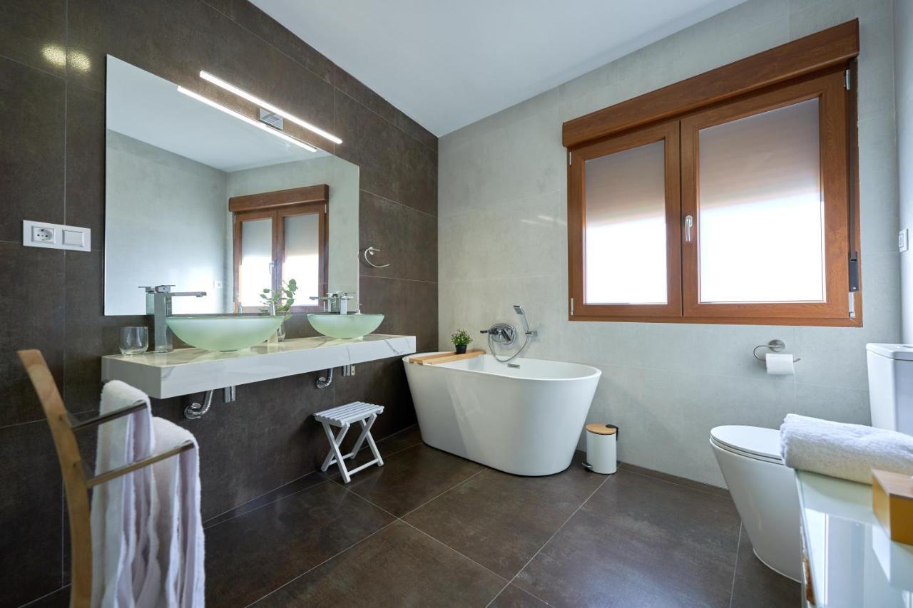 Duplex Casa De Las Argollas Grand Suite Parking Gratis Plasencia Exteriör bild