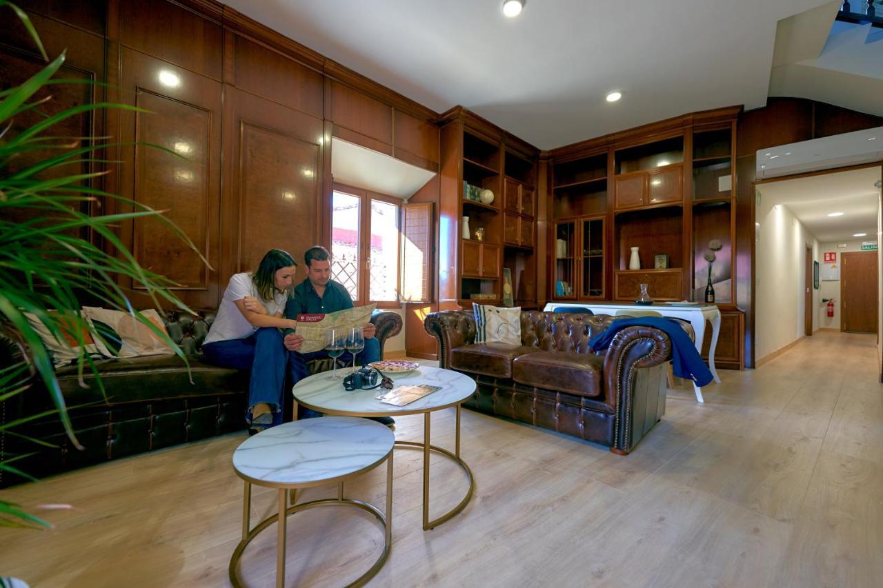 Duplex Casa De Las Argollas Grand Suite Parking Gratis Plasencia Exteriör bild